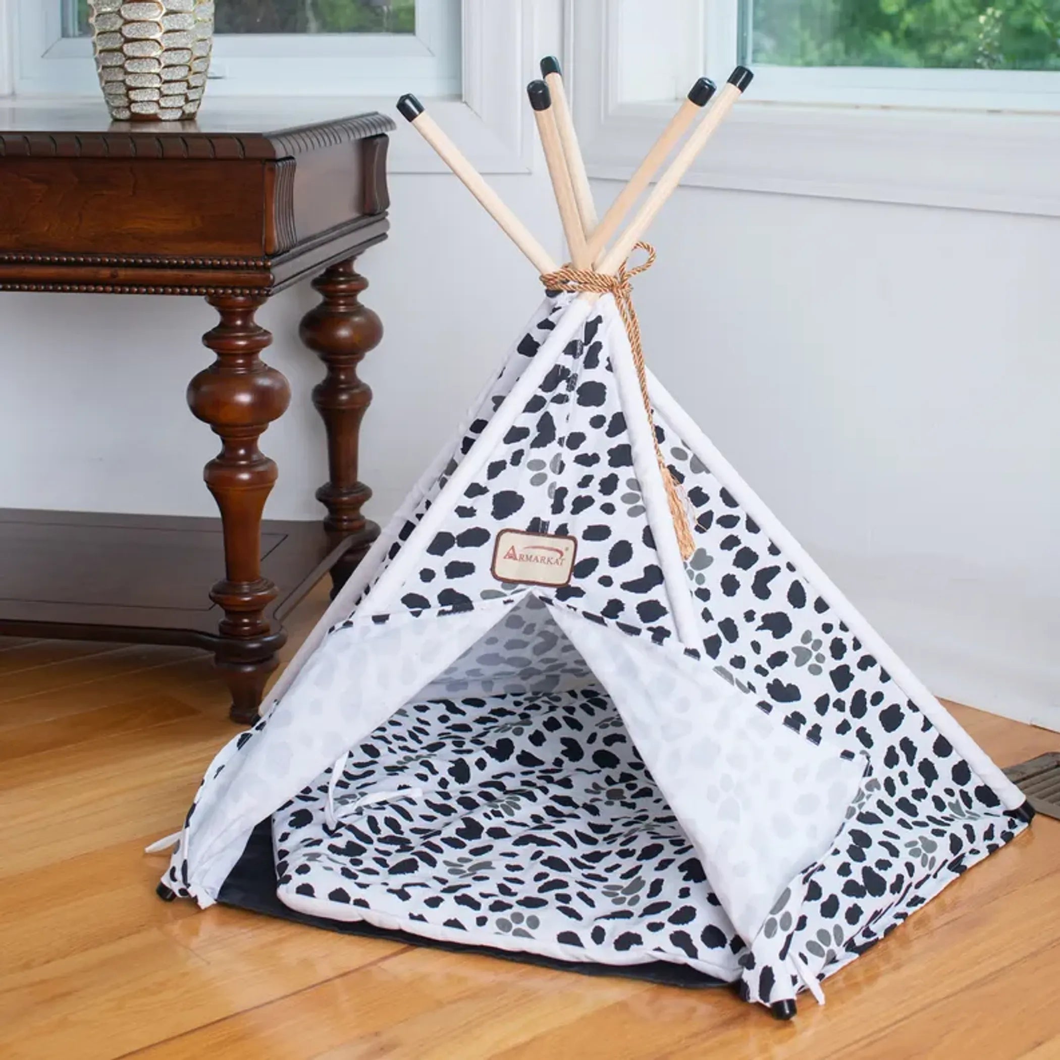 Armarkat Pet Tent/Teepee Style Cat Bed C46
